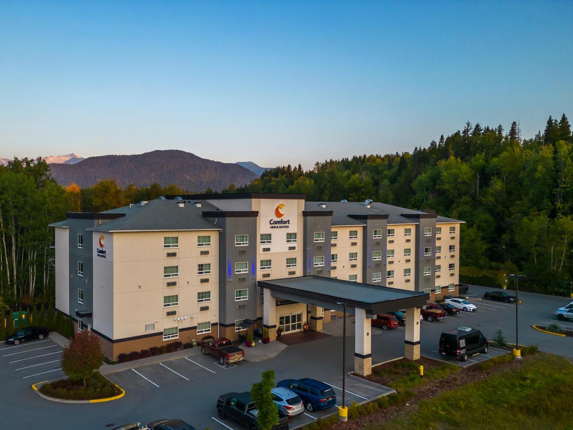 Comfort Inn & Suites Terrace Exterior foto